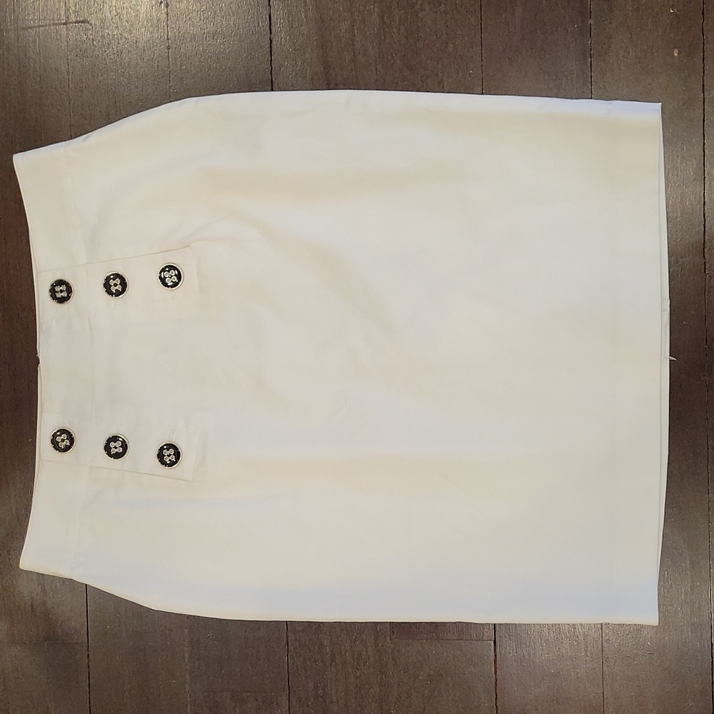 NWT WOMEN'S LUCIANO DANTE WHITE KNEE LENGTH SKIRT SIZE 8